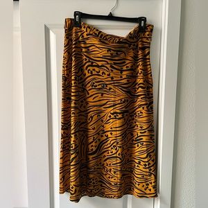 BCBG - Sexy animal print skirt.